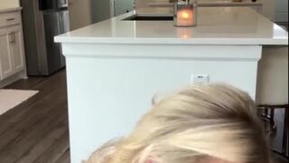 Kaelee Rene Onlyfans Video Porn Deepthroat BJ In Kitchen
