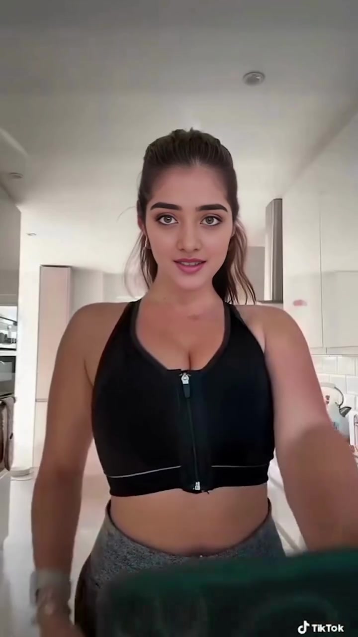 Aanya Advani Onlyfans Video Naked Boobs Nipples Bouncing Very Lewd