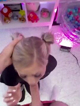 Bella Lynn Streamer Fucked On Gaming Chair Video Onlyfans